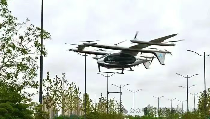 全球首条吨级eVTOL低空无人跨城货运航线18日正式启用